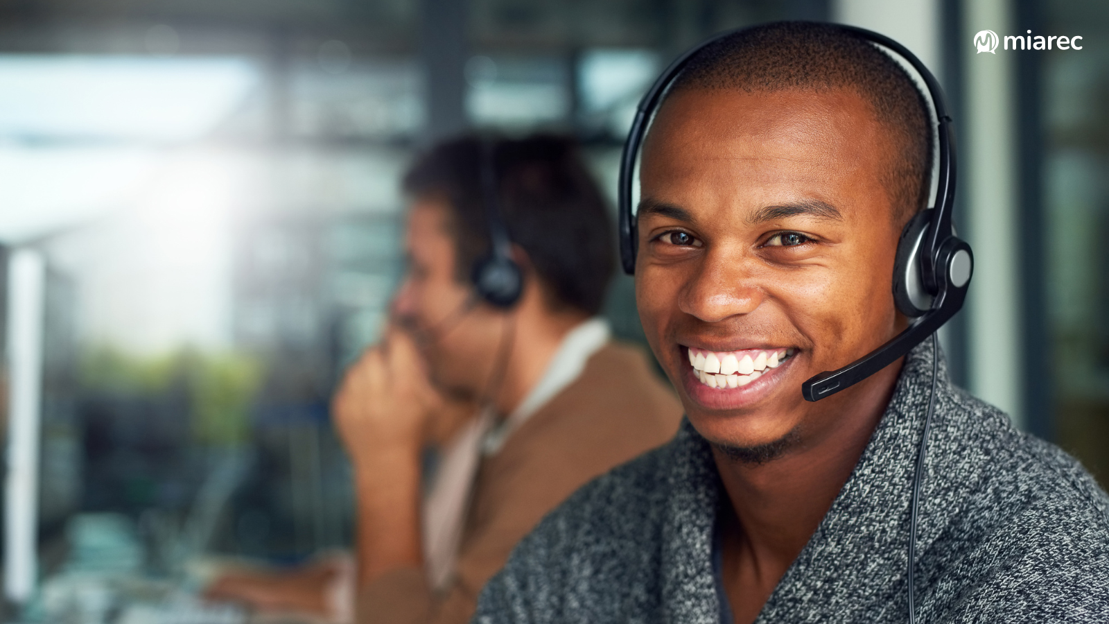 Sales Contact Centers: How AI Insights Can Help You Boost Revenue